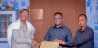 Wasaaradda Waxbarashada iyo Sayniska 00 la wareegtay Maktabadda Dadweynaha ee magaalada Ceerigaabo